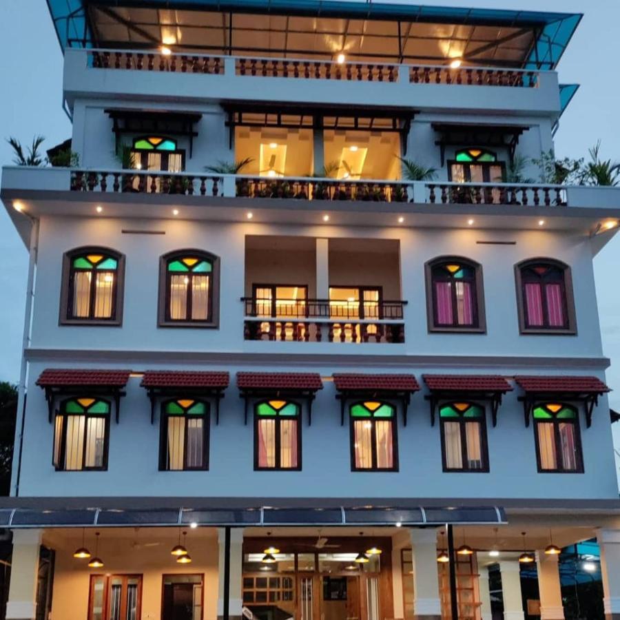 Meghdoot River Resort Kochi Dış mekan fotoğraf
